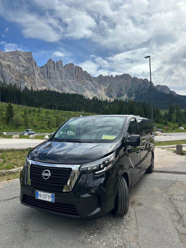 Van per transfer e gruppi nelle Dolomiti