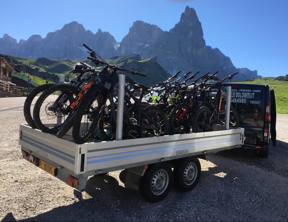 Bike Shuttle con carrello dedicato per trasporto biciclette San Martino di Castrozza e Dolomiti